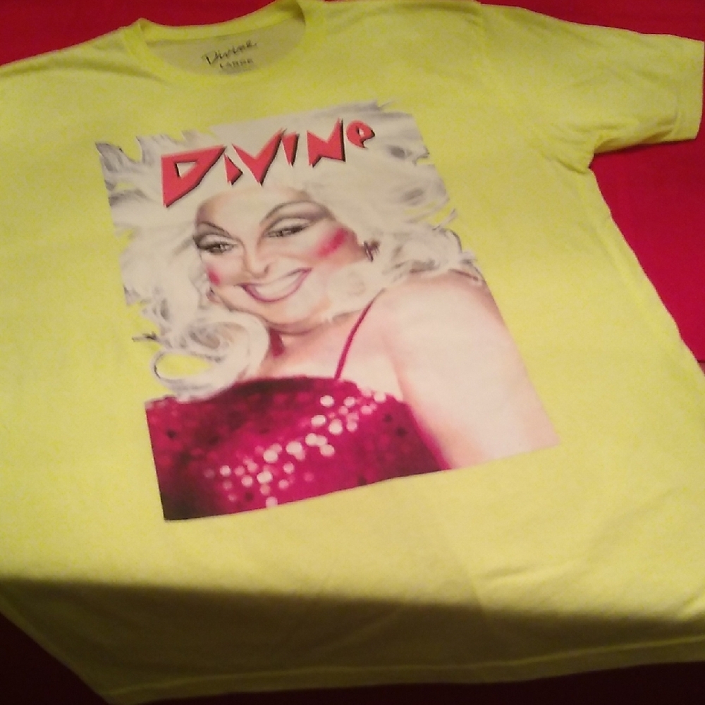 Divine Graphic T-Shirt - Picture 2 of 7
